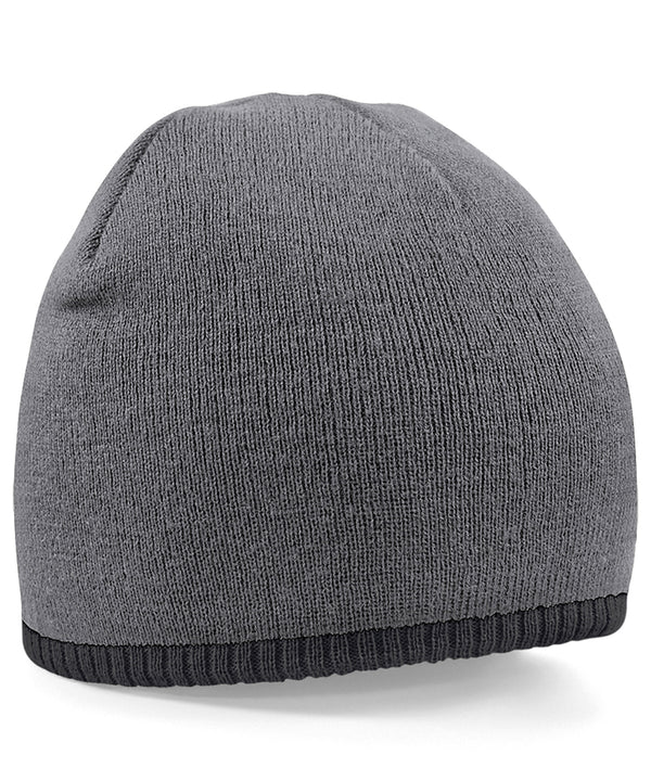 Two-tone pull-on beanie