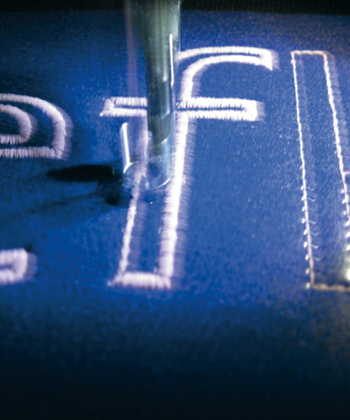 Reflectra® stitchfoil stone